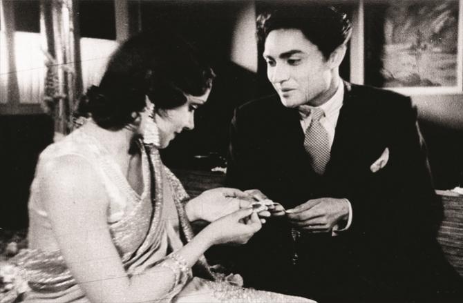 Ashok Kumar`s film `Kisamat` was a huge hit and set several records of success